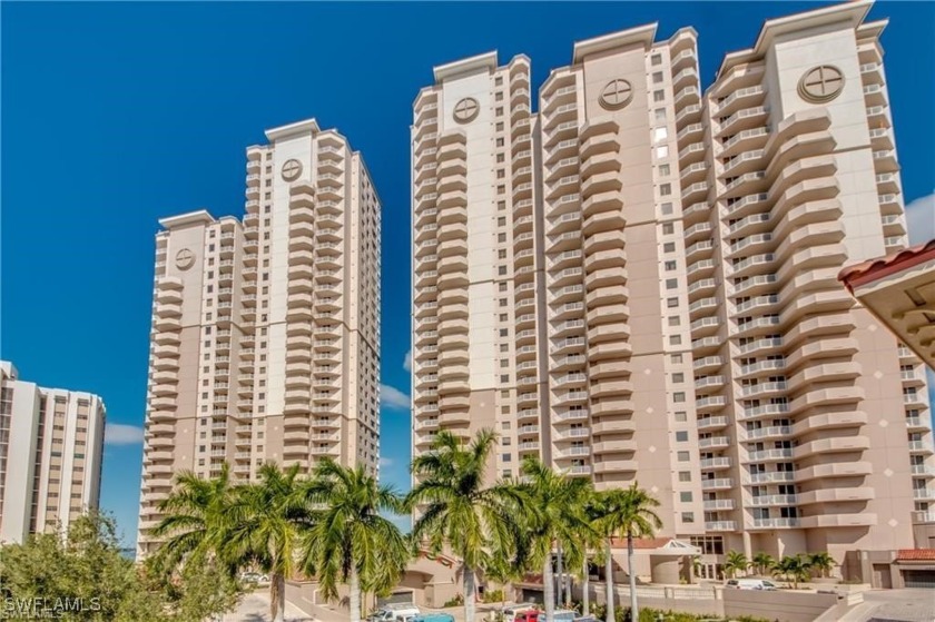 Welcome to High Point Place where downtown living is at your - Beach Condo for sale in Fort Myers, Florida on Beachhouse.com