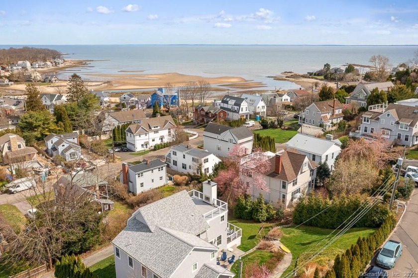 Enjoy beach living at its finest! Lush gardens create a private - Beach Home for sale in Westport, Connecticut on Beachhouse.com