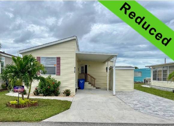 MOTIVATED SELLER!  This new listing located at 978 Ybor in the - Beach Home for sale in Venice, Florida on Beachhouse.com