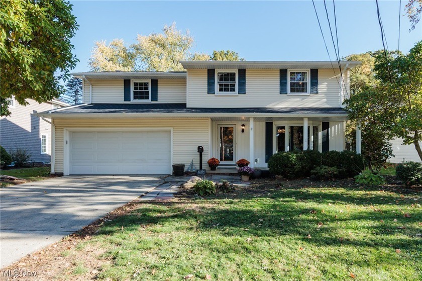 This comfortable colonial located on a wonderful street in - Beach Home for sale in Bay Village, Ohio on Beachhouse.com