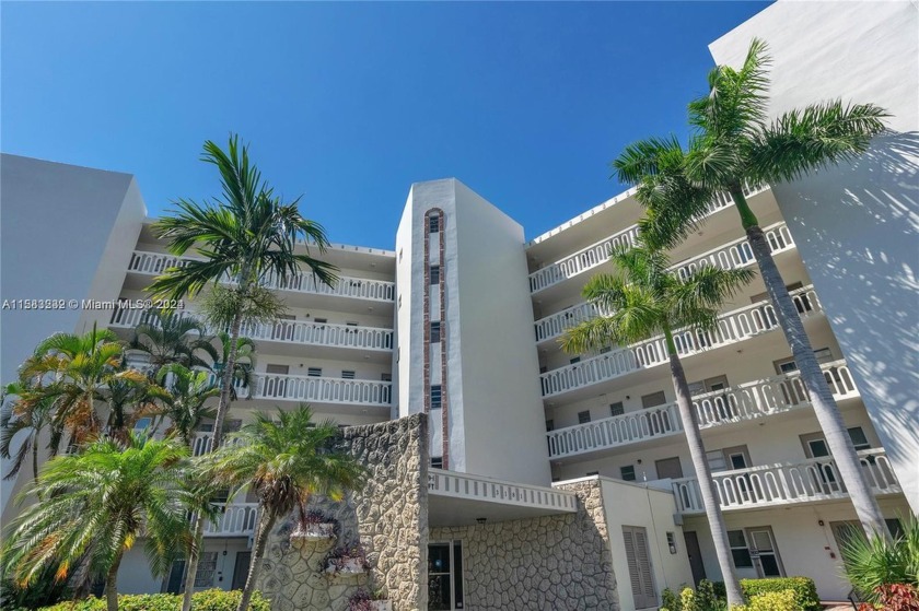 Great location!! Beautiful turnkey  2 bedroom 2 bath apartment - Beach Condo for sale in Hallandale Beach, Florida on Beachhouse.com