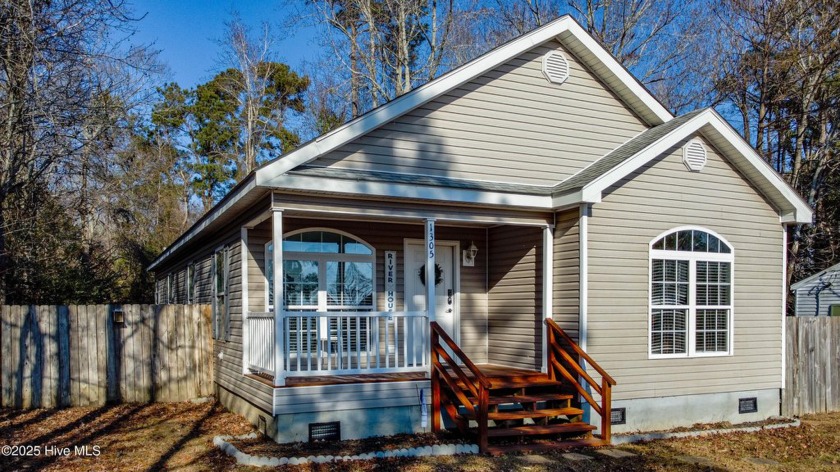 Welcome to this charming 3-bedroom, 2-full-bathroom rancher - Beach Home for sale in Hertford, North Carolina on Beachhouse.com