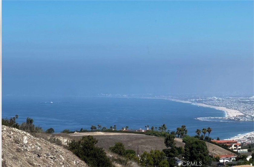 STUNNING VIEW !!!! The wait is over. First time on market in 50 - Beach Home for sale in Rancho Palos Verdes, California on Beachhouse.com