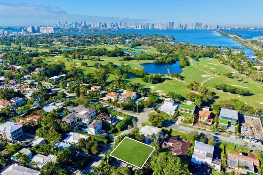 Spectacular opportunity to build a bespoke 3,075 SF residence on - Beach Lot for sale in Miami Beach, Florida on Beachhouse.com