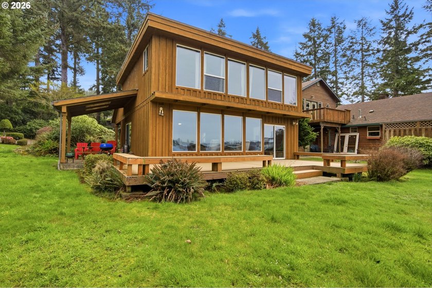 Lakefront living on the Oregon Coast! This 3-bedroom, 2.5-bath - Beach Home for sale in Otis, Oregon on Beachhouse.com