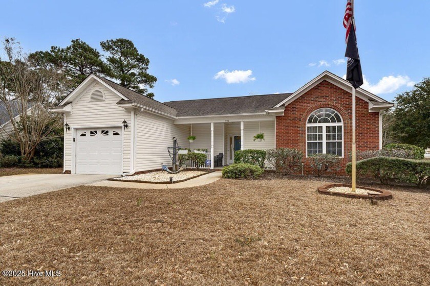 This one-story Midtown home in the Carriages Hills community - Beach Home for sale in Wilmington, North Carolina on Beachhouse.com