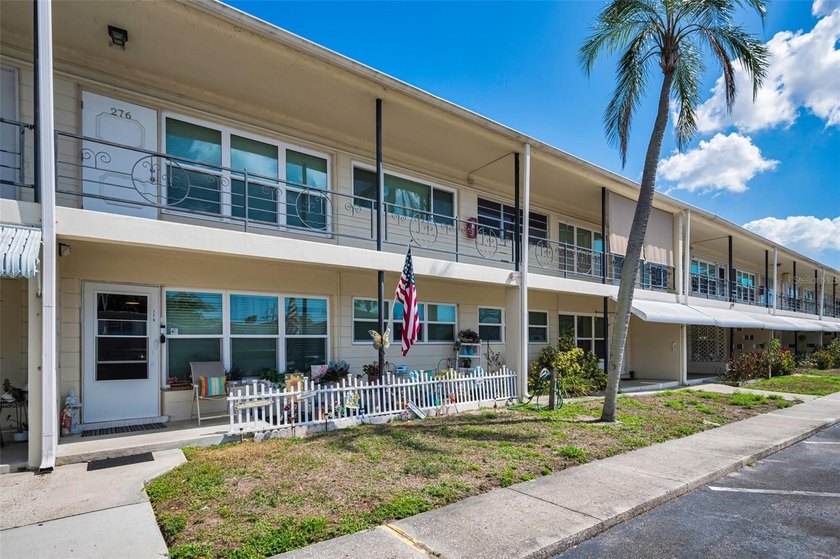 WOW....FIRST Floor...GROUND Floor....!!! You won't believe your - Beach Condo for sale in Kenneth City, Florida on Beachhouse.com