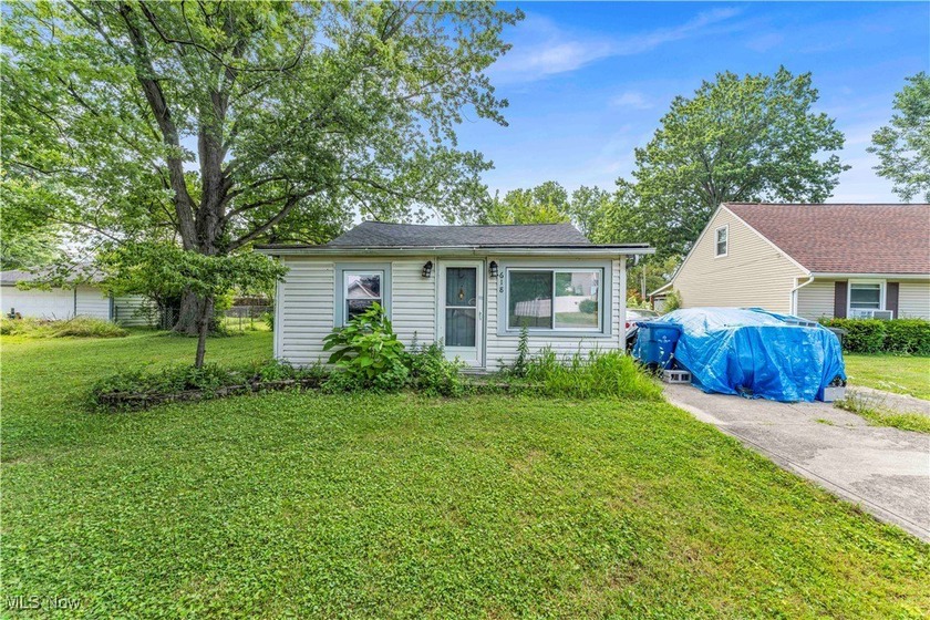 No wholesalers. No Seller financing. No low ball offers. Great - Beach Home for sale in Sheffield Lake, Ohio on Beachhouse.com