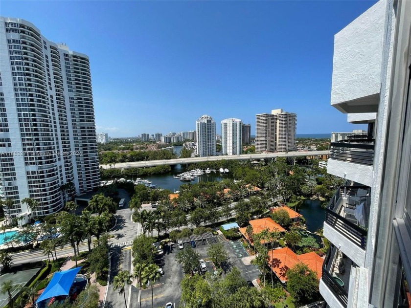 SPACIOUS AND BRIGHT PENTHOUSE WITH SPECTACULAR VIEW AND SKYLIGHT - Beach Home for sale in Aventura, Florida on Beachhouse.com