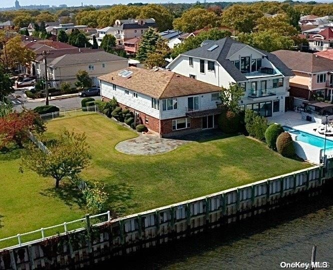 Incredible Mill Basin waterfront! 50 x 190 oversized lot! - Beach Home for sale in New York, New York on Beachhouse.com