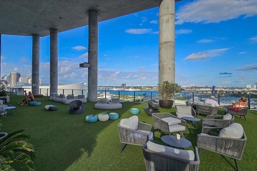 Experience luxury in this stunning hotel/condo unit located in - Beach Condo for sale in Miami, Florida on Beachhouse.com