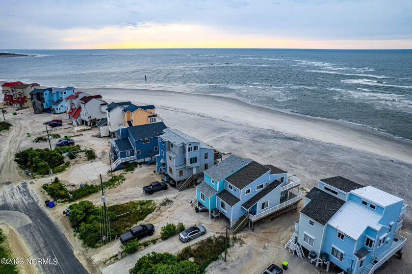 Experience the ultimate beach lifestyle with spectacular - Beach Townhome/Townhouse for sale in North Topsail Beach, North Carolina on Beachhouse.com