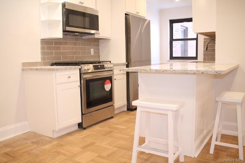 FREE PARKING--ASSIGNED SPACE FOR 1 YEAR.....OPEN KITCHEN - Beach Home for sale in New Rochelle, New York on Beachhouse.com
