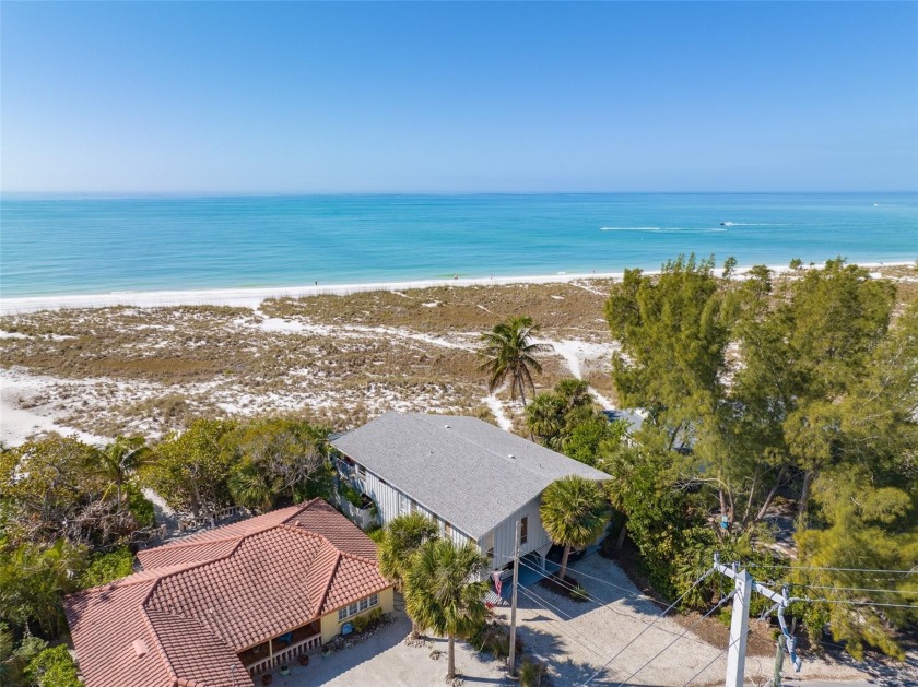 GULF FRONT ALERT!!! Can you imagine your backyard being gorgeous - Beach Home for sale in Anna Maria, Florida on Beachhouse.com