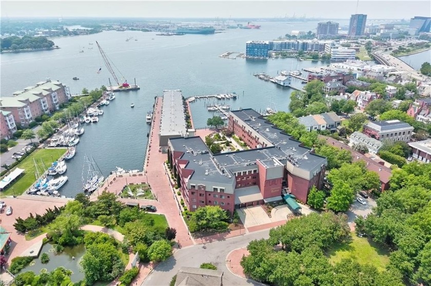 Luxury waterfront living in the heart of downtown Norfolk! Enjoy - Beach Condo for sale in Norfolk, Virginia on Beachhouse.com