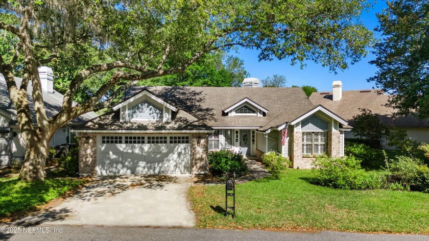 Enjoy country club living at its finest in this beautiful - Beach Home for sale in Green Cove Springs, Florida on Beachhouse.com