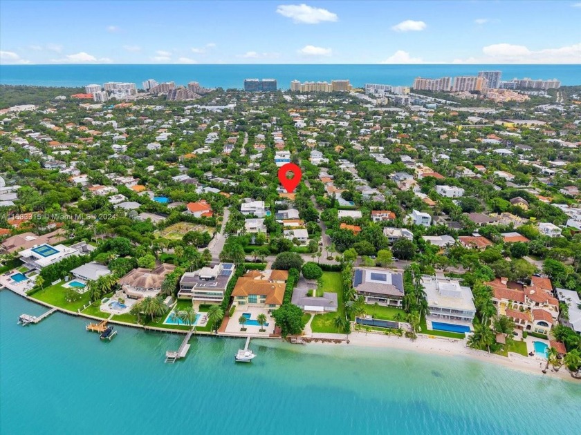 Discover this beautiful residence in the heart of Key Biscayne - Beach Home for sale in Key Biscayne, Florida on Beachhouse.com