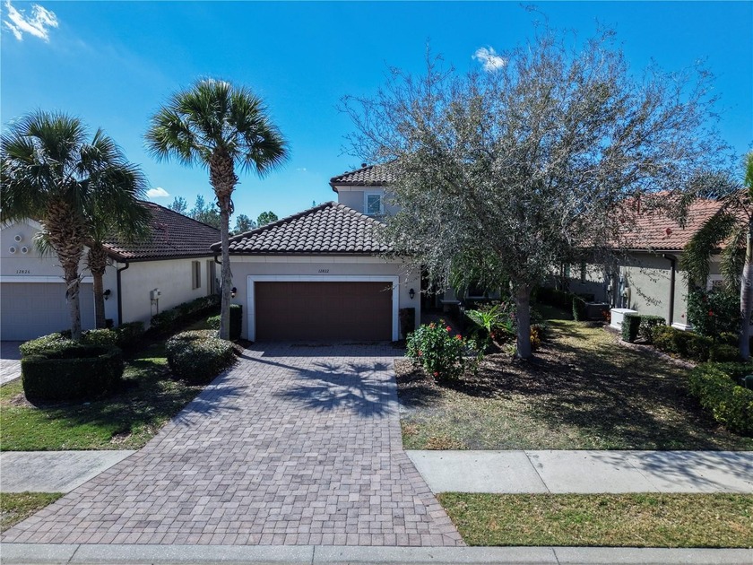Short Sale. This beautifully updated 4-bedroom, 4.5-bath home in - Beach Home for sale in Bradenton, Florida on Beachhouse.com