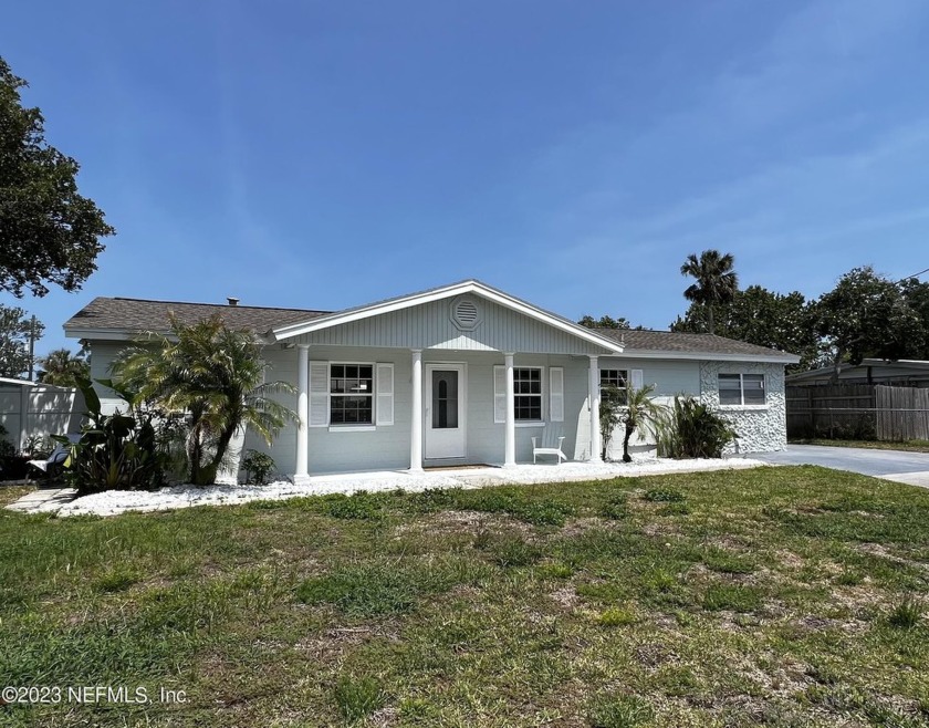 Welcome to your dream beach bungalow in the heart of Atlantic - Beach Home for sale in Atlantic Beach, Florida on Beachhouse.com