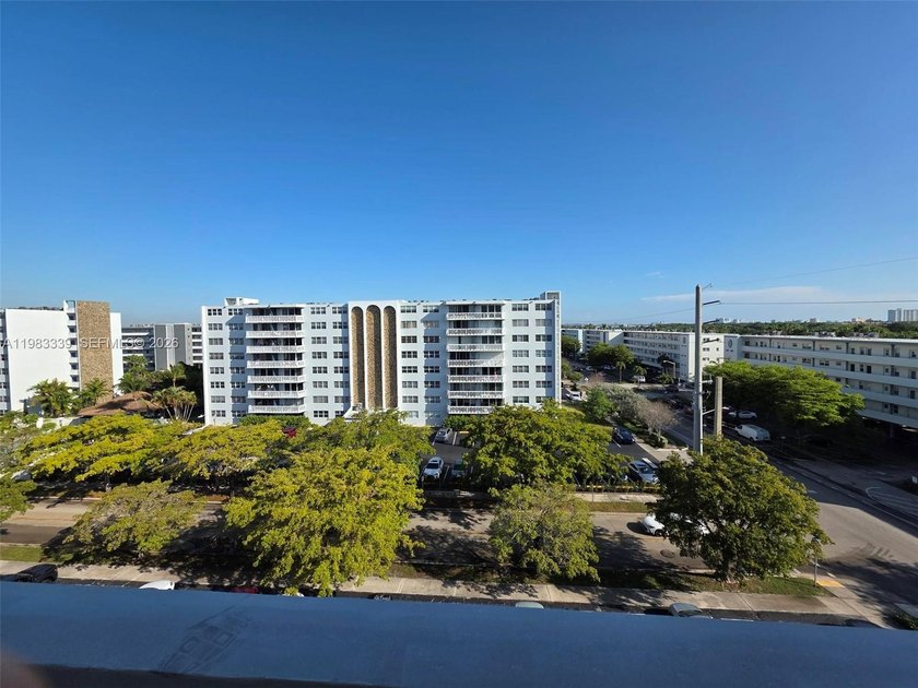 Penthouse Unit!!  Pool and skyline views - East of US1 - 2/2 - Beach Condo for sale in Hallandale Beach, Florida on Beachhouse.com