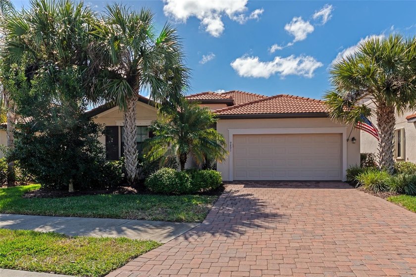Move in ready . This like new home is ready for you .Watercrest - Beach Home for sale in Venice, Florida on Beachhouse.com