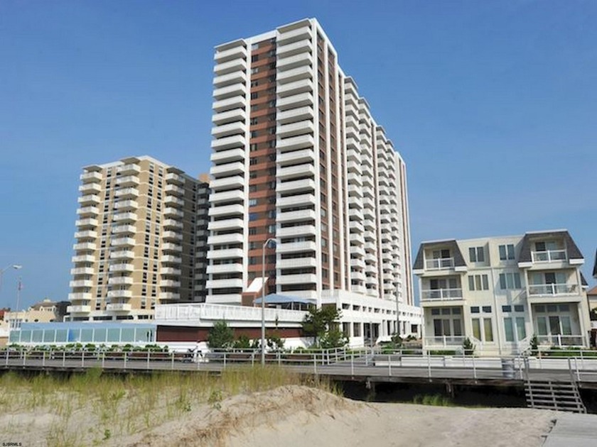Beautifully remodeled (kitchen, 2 bathrooms, flooring, etc.) - Beach Condo for sale in Atlantic City, New Jersey on Beachhouse.com