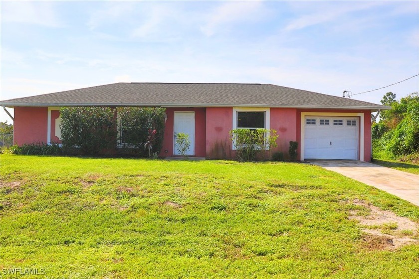 Located on a 1/4 acre, cul-de-sac lot, you'll find this - Beach Home for sale in Lehigh Acres, Florida on Beachhouse.com