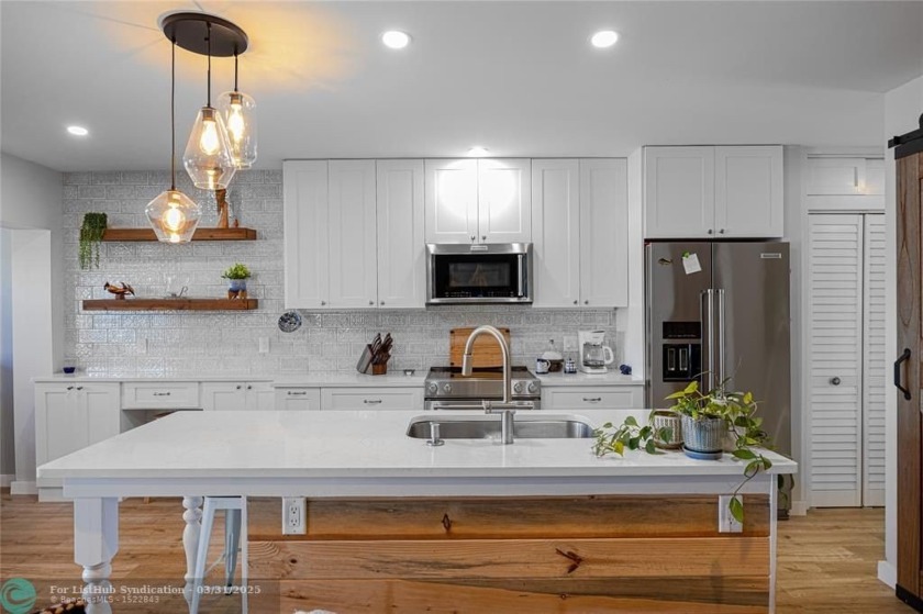 Thoughtfully updated in current, modern design. This first floor - Beach Condo for sale in Pompano Beach, Florida on Beachhouse.com