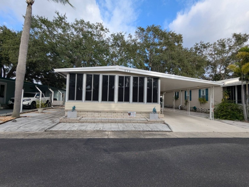 Welcome Home to this Immaculate 2 Bdrm 2 bath Double Wide - Beach Home for sale in Clearwater, Florida on Beachhouse.com