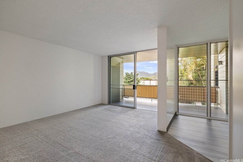 This private & serene two bedroom, 1.5 bathroom condo has one - Beach Condo for sale in Honolulu, Hawaii on Beachhouse.com