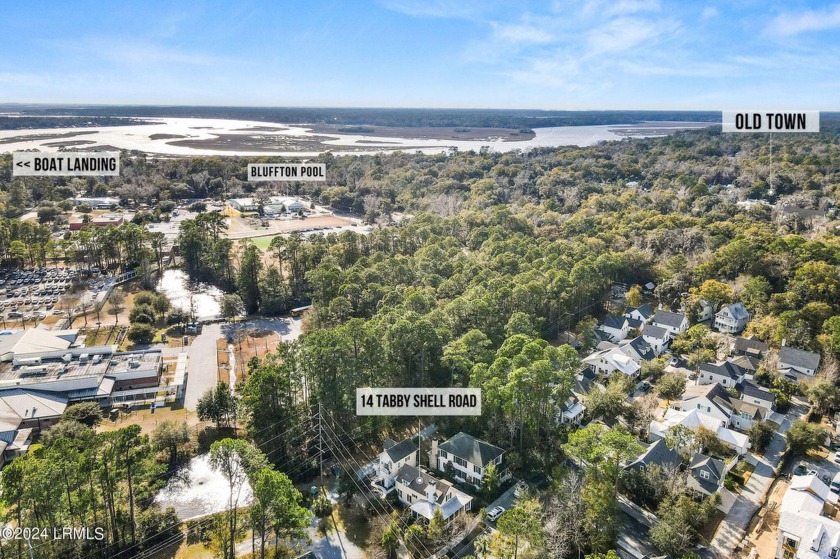 This charming property is located in a highly desirable - Beach Home for sale in Bluffton, South Carolina on Beachhouse.com