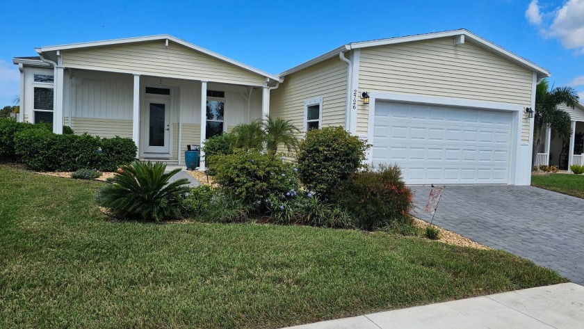 Experience living the Florida Lifestyle in the 55+ active gated - Beach Home for sale in Ruskin, Florida on Beachhouse.com