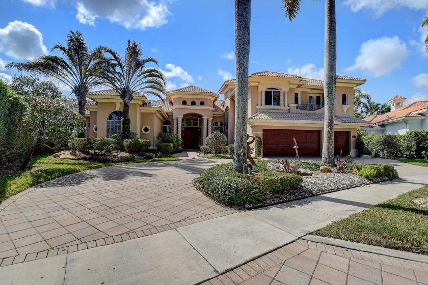 FULLY TRANSFERABLE GOLF AVAILABLE. Exquisite and spacious 5 BD / - Beach Home for sale in Boca Raton, Florida on Beachhouse.com