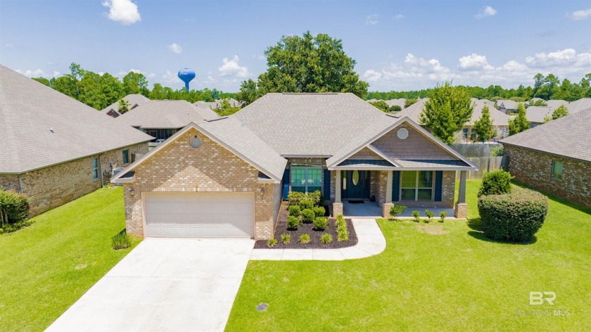 SUPER CLEAN 3 bed 2 bath home in conveniently located Andhurst - Beach Home for sale in Gulf Shores, Alabama on Beachhouse.com