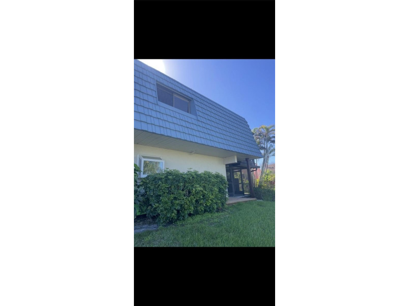 Wake up to water views and wildlife from your own private - Beach Townhome/Townhouse for sale in Seminole, Florida on Beachhouse.com