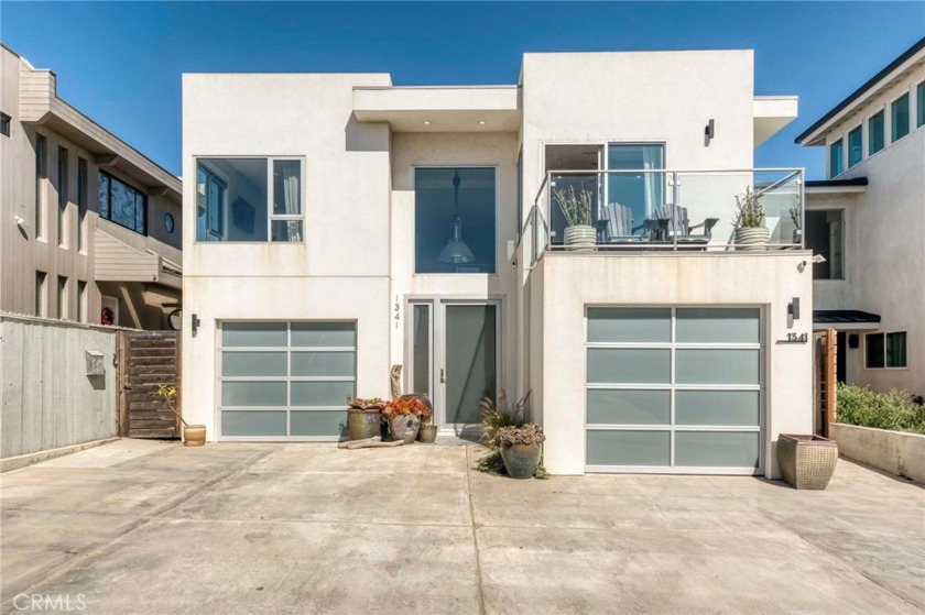 Wake up to the sound of the waves crashing on the beach, a view - Beach Home for sale in Ventura, California on Beachhouse.com