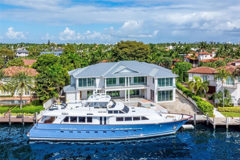 Experience unrivaled luxury and sophistication at this - Beach Home for sale in Fort Lauderdale, Florida on Beachhouse.com