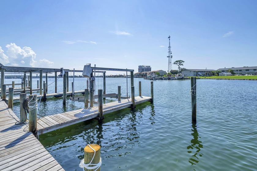 SHORT TERM RENTAILS ALLOWED! DEED 24ft BOAT SLIP 1 STORY-3 - Beach Townhome/Townhouse for sale in Fort Walton Beach, Florida on Beachhouse.com
