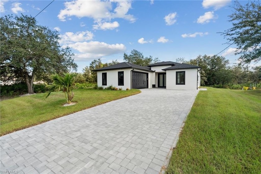 SELLER IS OFFERING $10,000 TOWARD CLOSING COSTS- Step into - Beach Home for sale in Lehigh Acres, Florida on Beachhouse.com
