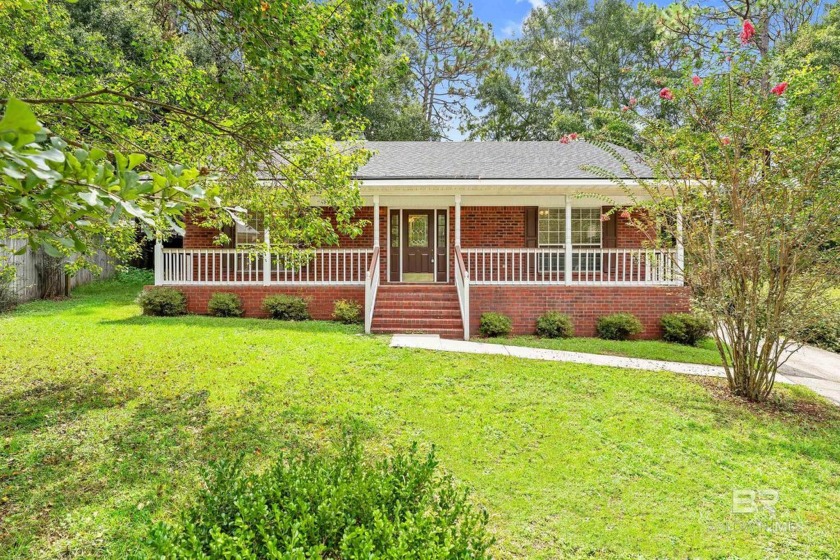 CHARMING three-bedroom, two-bath brick home situated in a quiet - Beach Home for sale in Daphne, Alabama on Beachhouse.com
