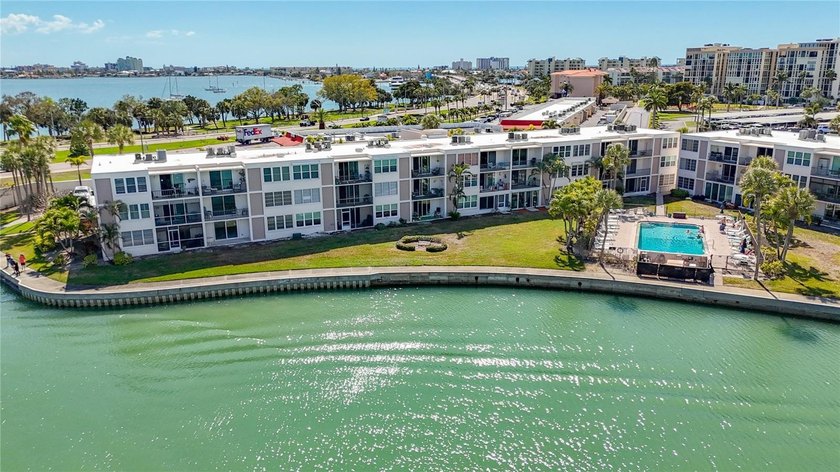 Welcome to the desirable 55+ waterfront community of Bay Island - Beach Condo for sale in South Pasadena, Florida on Beachhouse.com
