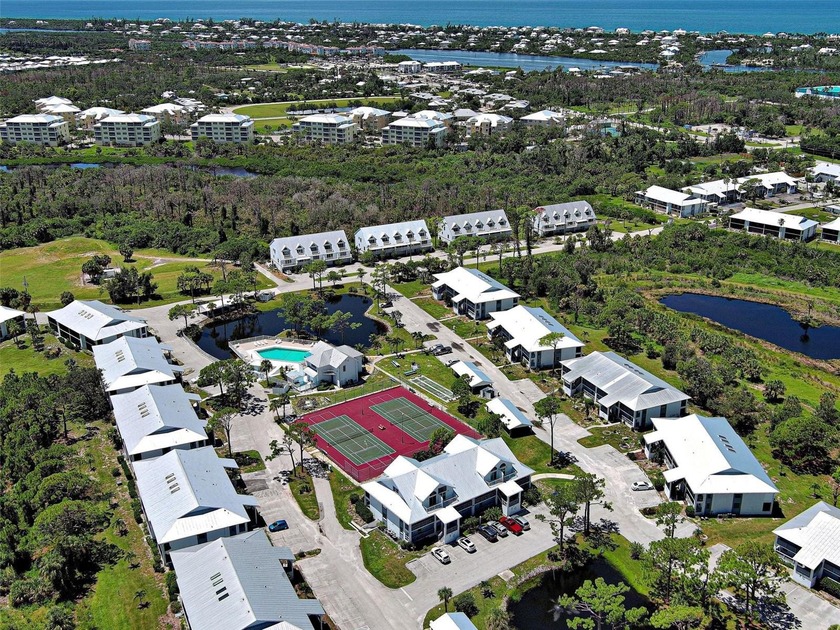 INVESTOR ALERT! RARELY AVAILABLE FIDDLER'S GREEN TOWNHOUSE with - Beach Condo for sale in Englewood, Florida on Beachhouse.com