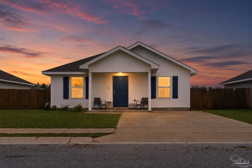 Welcome to this beautifully maintained 3 bedroom, 2 bath home - Beach Home for sale in Milton, Florida on Beachhouse.com