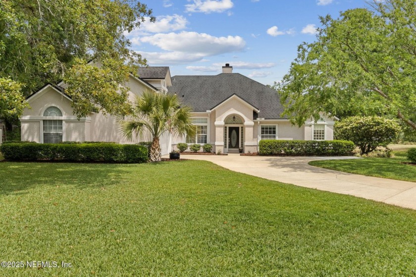 Welcome to your dream home! Situated on an oversized lakefront - Beach Home for sale in Saint Johns, Florida on Beachhouse.com