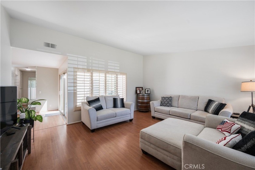 Welcome to this light-filled, spacious Breakers Model townhome - Beach Condo for sale in Huntington Beach, California on Beachhouse.com