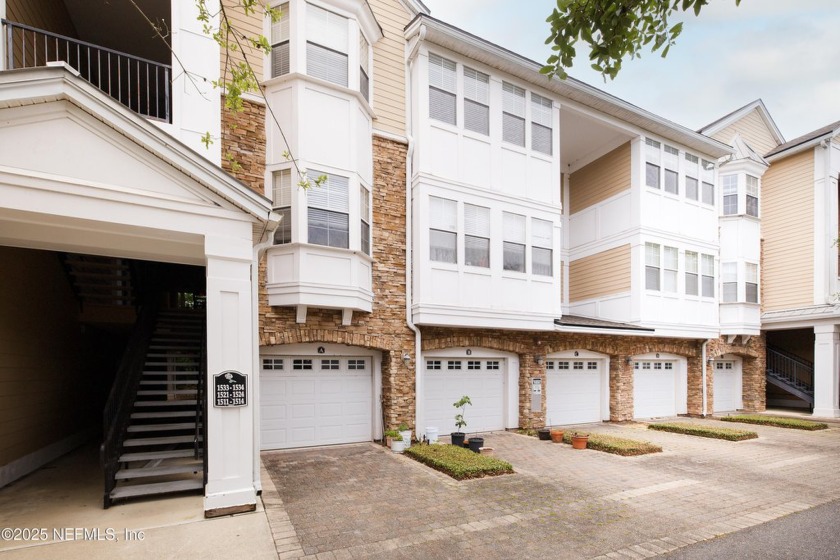 **GATED COMMUNITY ** RESORT STYLE AMENITIES ** 1 FULL YEAR HOA - Beach Condo for sale in Jacksonville, Florida on Beachhouse.com