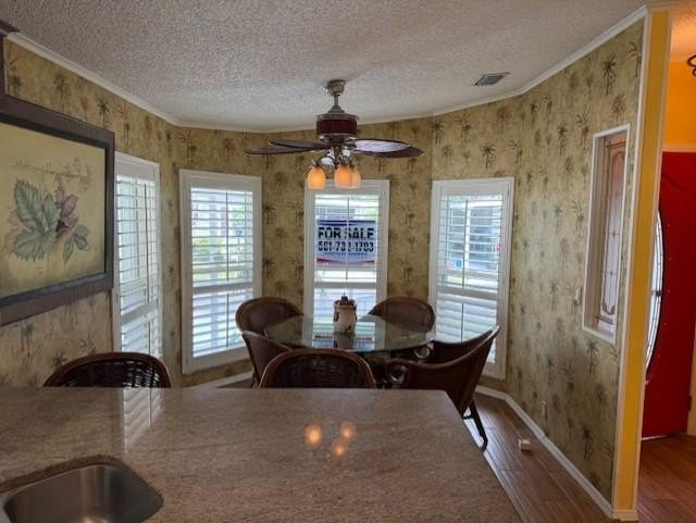 This beautiful truly turn key home located on a large corner lot - Beach Home for sale in Boynton Beach, Florida on Beachhouse.com