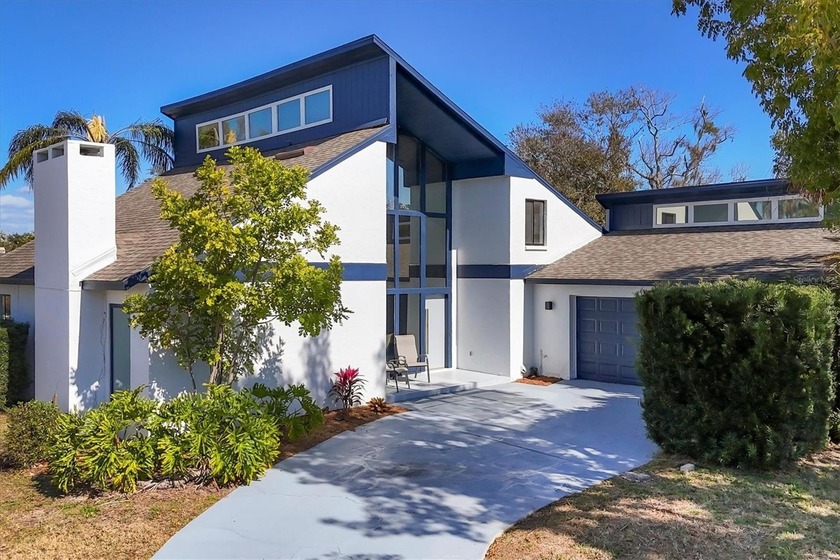 Welcome to this beautifully updated 3-bedroom, 3-bath home - Beach Home for sale in Sarasota, Florida on Beachhouse.com