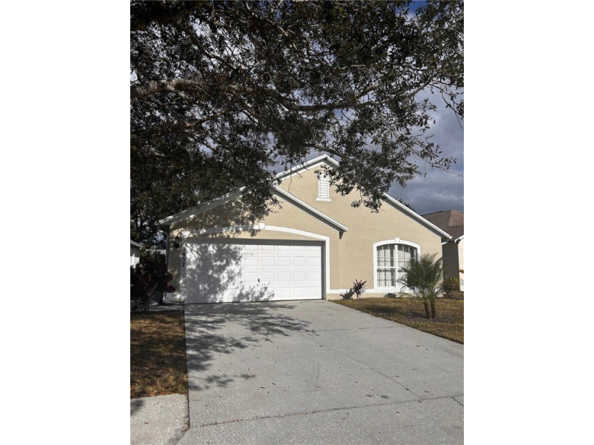 Centrally located small quiet one street community, open floor - Beach Home for sale in Vero Beach, Florida on Beachhouse.com