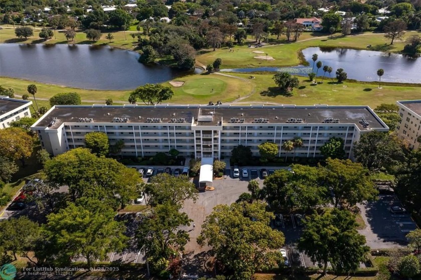 Motivated Seller! This beautifully updated 2-bedroom, 2-bathroom - Beach Condo for sale in Pompano Beach, Florida on Beachhouse.com